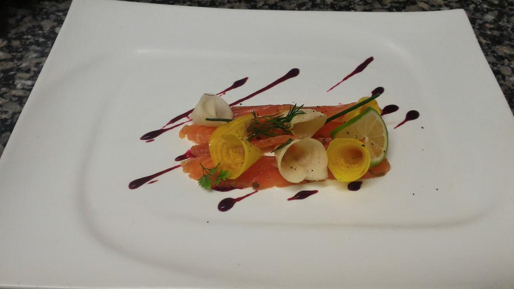 Logis Hotel Restaurant Des Chateaux آزاي لو ريدو المظهر الخارجي الصورة