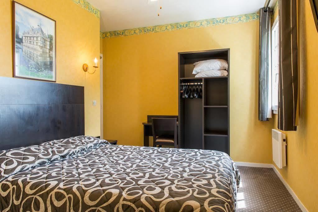 Logis Hotel Restaurant Des Chateaux آزاي لو ريدو المظهر الخارجي الصورة