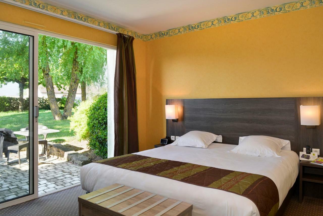 Logis Hotel Restaurant Des Chateaux آزاي لو ريدو المظهر الخارجي الصورة